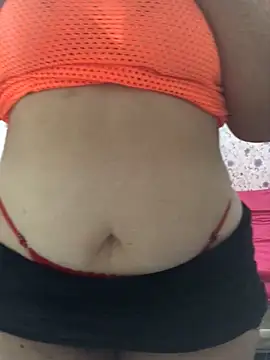 Candy Queenn online show from May 6, 9:35 am