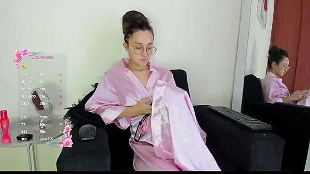 its  angelica  online show from October 8, 6:12 pm