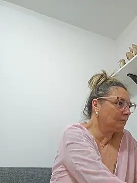 Bitch MILF6 online show from September 25, 5:39 am