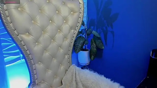 Layla 707 online show from October 9, 1:32 am