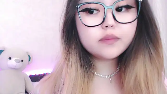 amelia sunlight online show from May 23, 5:11 pm