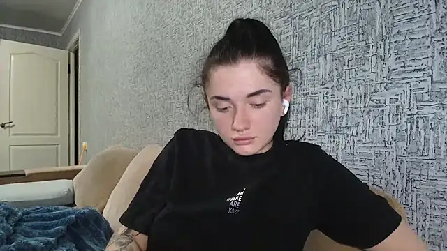 Liana diva online show from February 12, 4:08 pm