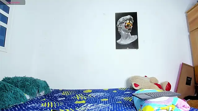 Lilybaudinx96 online show from November 20, 4:13 am