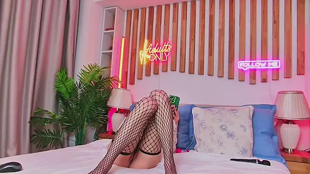 CassieFox  online show from January 10, 8:02 pm