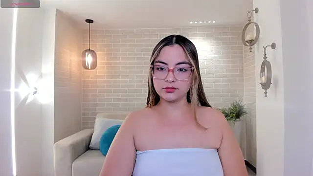 AllisonRogersX online show from May 12, 11:17 am
