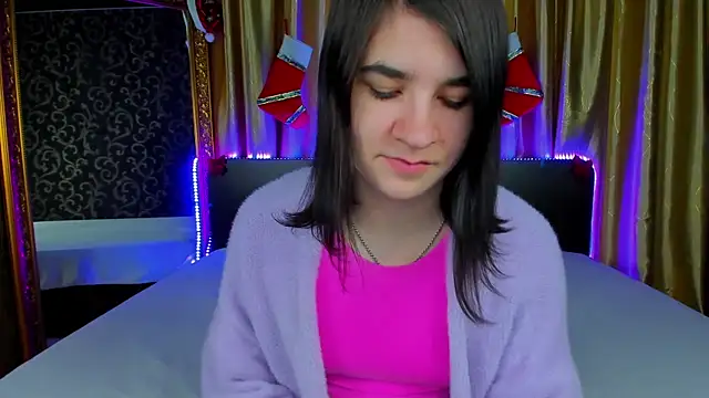  Polly Love  online show from December 17, 7:12 am