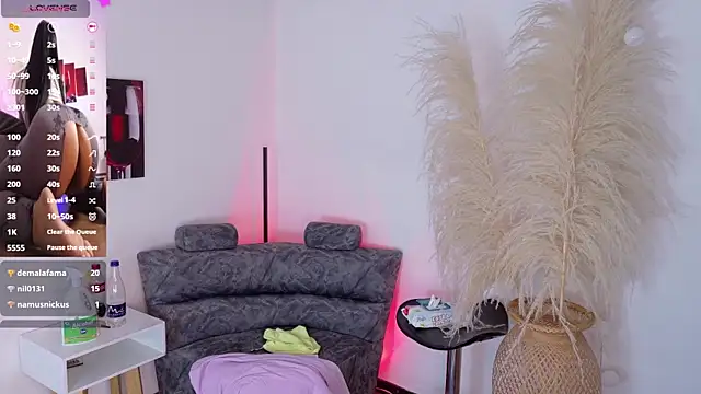 emma sexxy online show from April 30, 5:40 pm