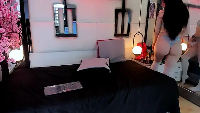 alixxon1 online show from May 24, 3:44 pm