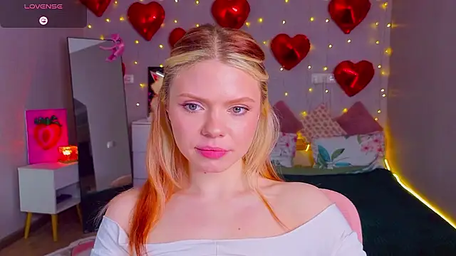 Red  Candy online show from March 13, 4:30 pm