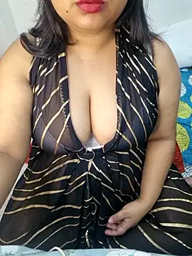 Kareena kapoorr online show from October 30, 2:07 pm