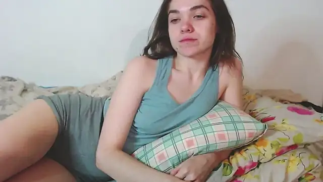 SallyMkn online show from October 13, 5:15 pm