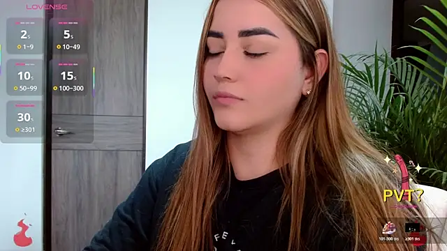 Lucia star   online show from November 9, 7:10 pm