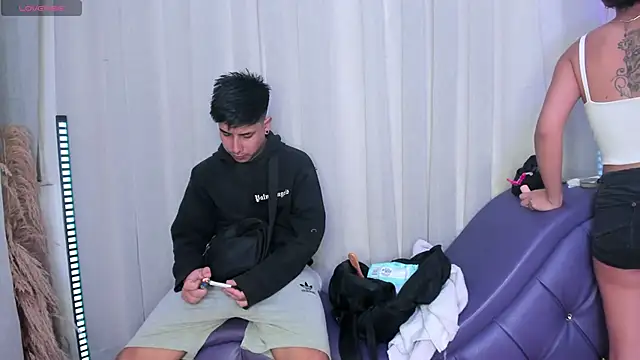 Yourslust  online show from November 13, 8:30 pm