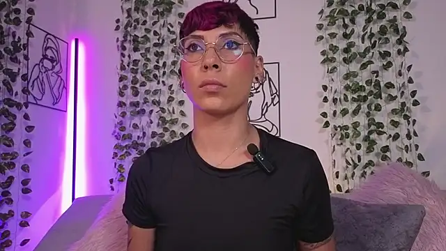 MiaMorgan  online show from May 5, 3:26 pm