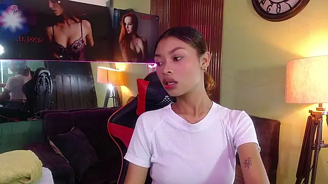 Snapshot of Perla_prg chatting on September 15, 8:27 pm Perla prg online show from September 15, 8:27 pm