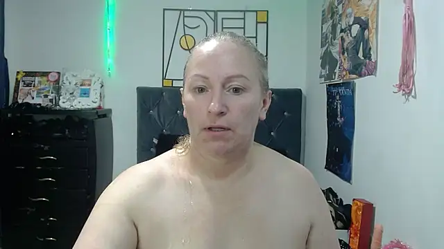 emperabigbootybigass online show from May 5, 12:41 pm