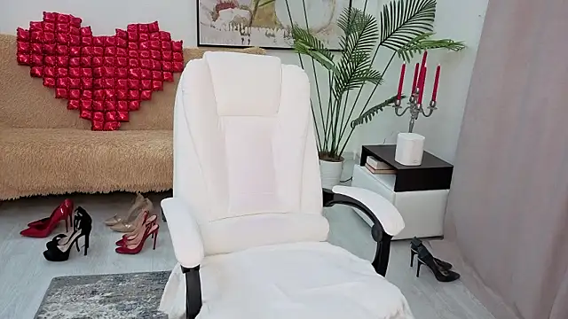 Beylly online show from February 14, 5:37 pm