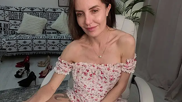 Beylly online show from May 26, 2:49 pm