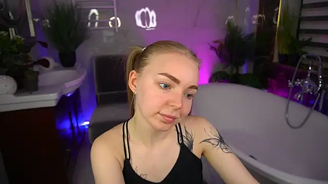 EmilySunshineS online show from May 10, 1:35 pm