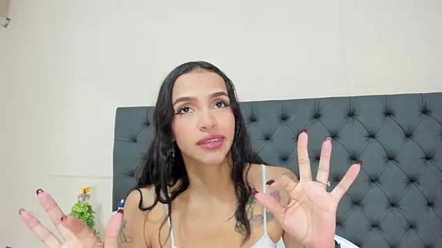  candy jade  online show from May 7, 11:58 am