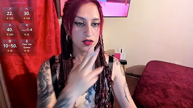 Sofi F w online show from April 8, 11:18 pm