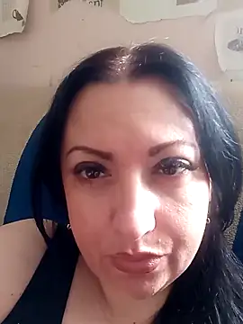Veronica-Celie online show from May 18, 10:10 am