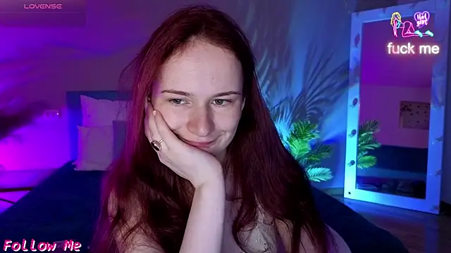 L1ittle kitty  online show from May 19, 5:14 am