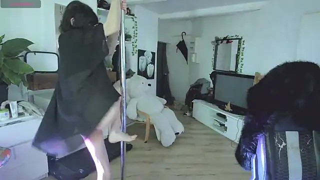 CeriseLapine online show from October 7, 12:53 pm