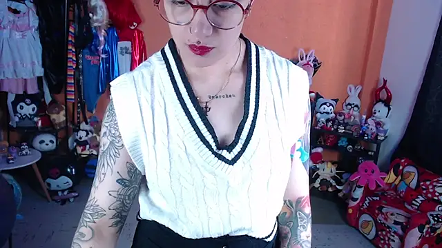 MissMiia2 online show from May 13, 5:30 pm