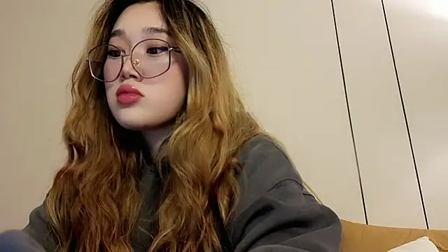 Jennatyan online show from March 4, 1:28 pm