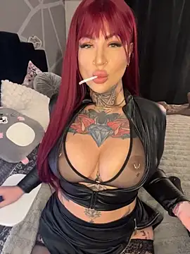 krysstal003 online show from March 9, 8:45 pm