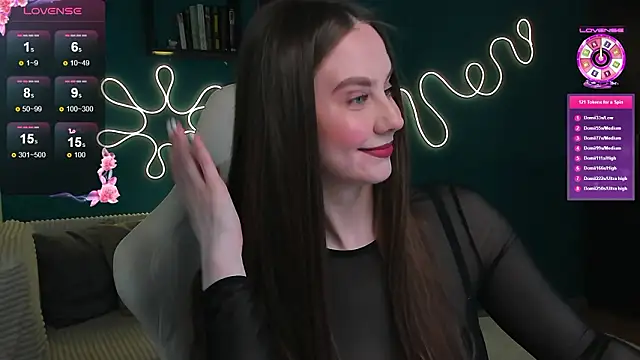 katie taylorr online show from February 10, 9:51 pm