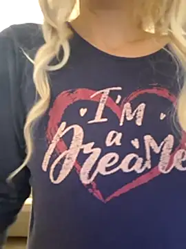 SexyLayla1 online show from December 14, 8:09 am