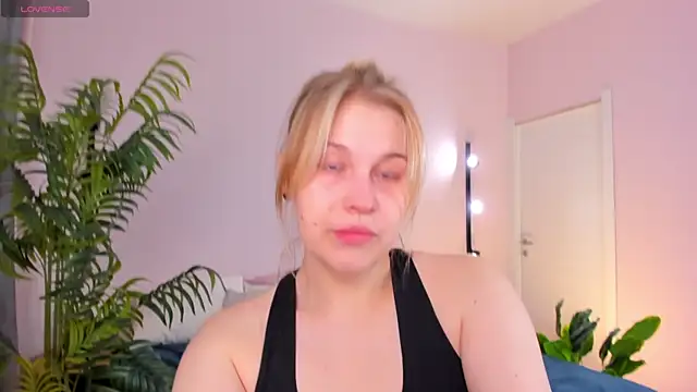 Colleen Blake online show from May 19, 4:58 pm