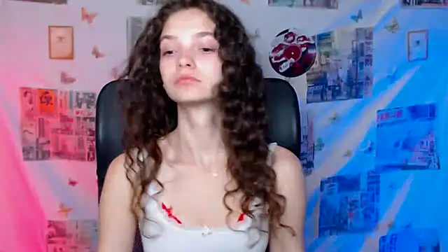  SusieSu  online show from May 24, 6:12 am