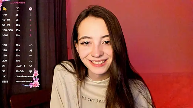 EvaBradley online show from October 12, 6:32 pm