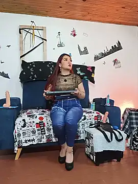 keila j online show from May 21, 10:13 am