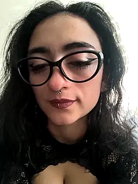 Lila Desiree online show from May 5, 10:57 pm