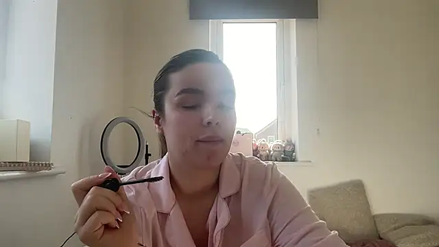 maisiesmithx online show from March 14, 12:17 pm