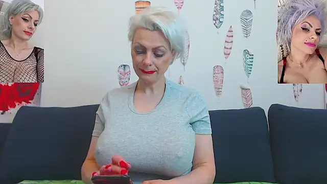 PlayfullGoldie online show from May 25, 3:38 am