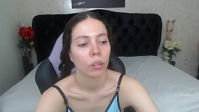 gabymendex online show from May 12, 7:42 pm