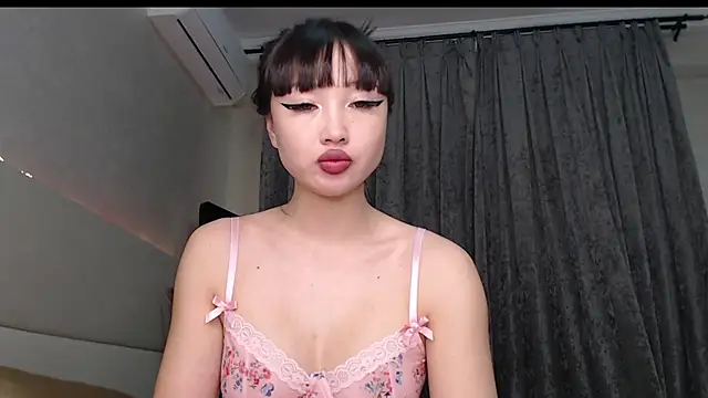 MiaRie online show from May 18, 4:51 am