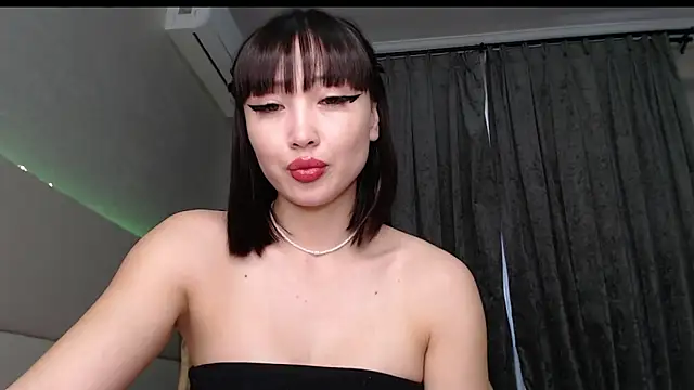 MiaRie online show from May 15, 5:11 am