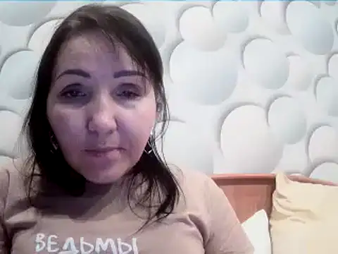 ClaireSunset online show from March 5, 7:09 pm