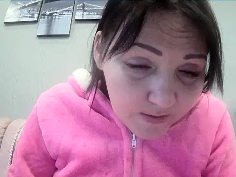 ClaireSunset online show from May 17, 5:34 pm
