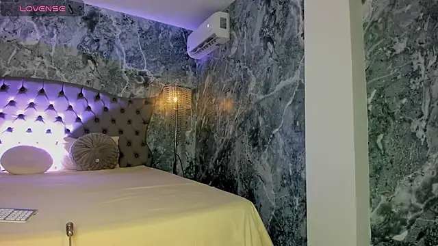 Belliinda 21 online show from October 11, 8:22 pm