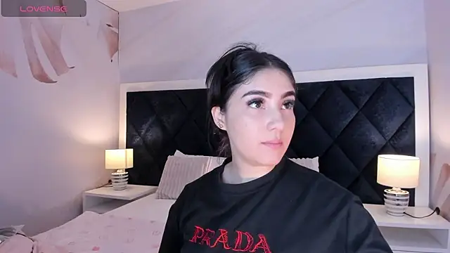 Belliinda 21 online show from April 28, 7:18 pm