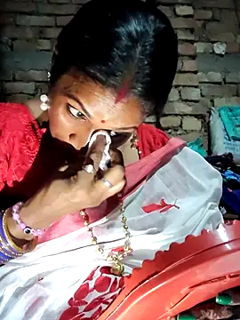 Hotty-dola online show from September 29, 7:30 pm