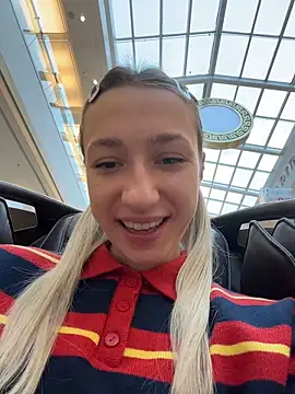 Lia  Love online show from October 20, 10:18 am