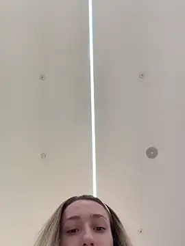 Lia  Love online show from December 19, 1:03 pm